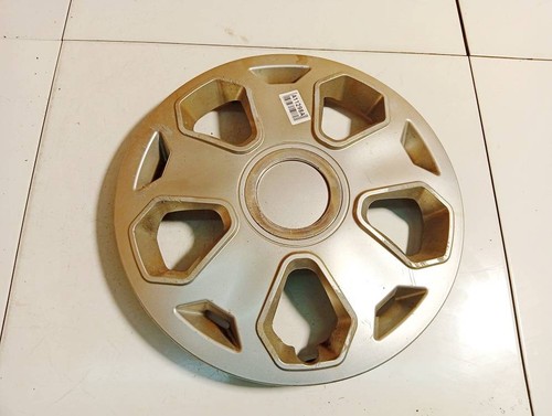 Wheel center cap - center, r15