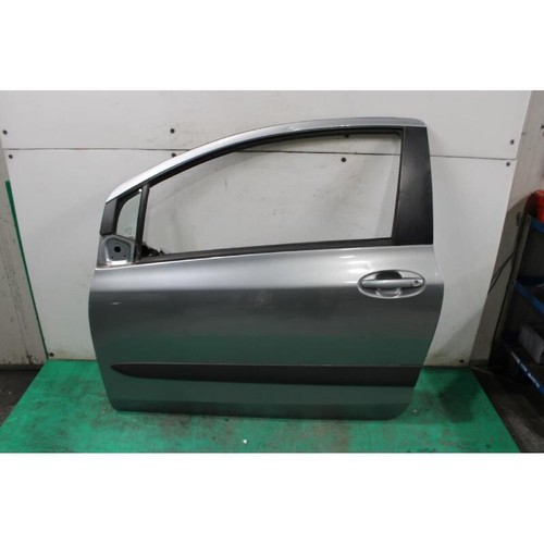 Front door toyota - front,