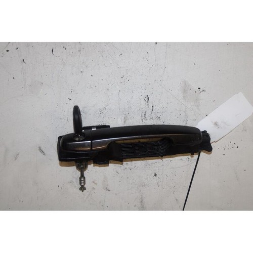 Front outer door handle - front,